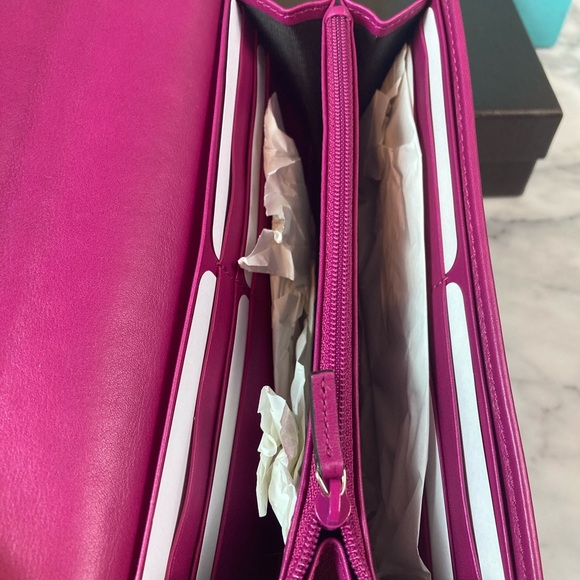 Brand New Authentic Gucci Micro Guccissima GG Dark Pink Fuchsia Flap Wallet - Picture 7 of 11